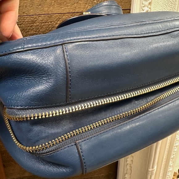 TORY BURCH Serina Hobo Blue Leather Shoulder Bag - Picture 4 of 13